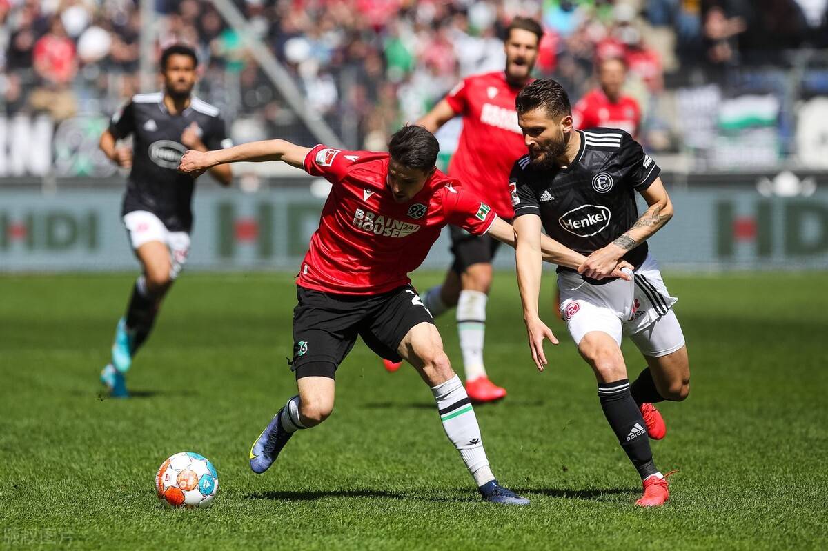 B体育体育新闻-汉诺威备战不懈，迎接新一场比赛挑战