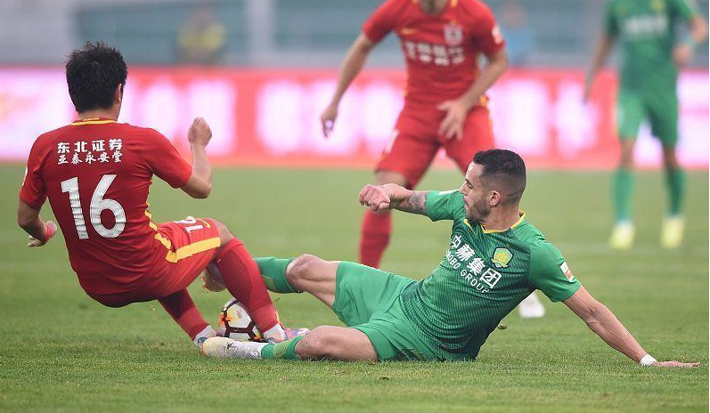 B体育体育教练-佩鲁贾后防线连续失球,主帅或将调整战术布局的简单介绍