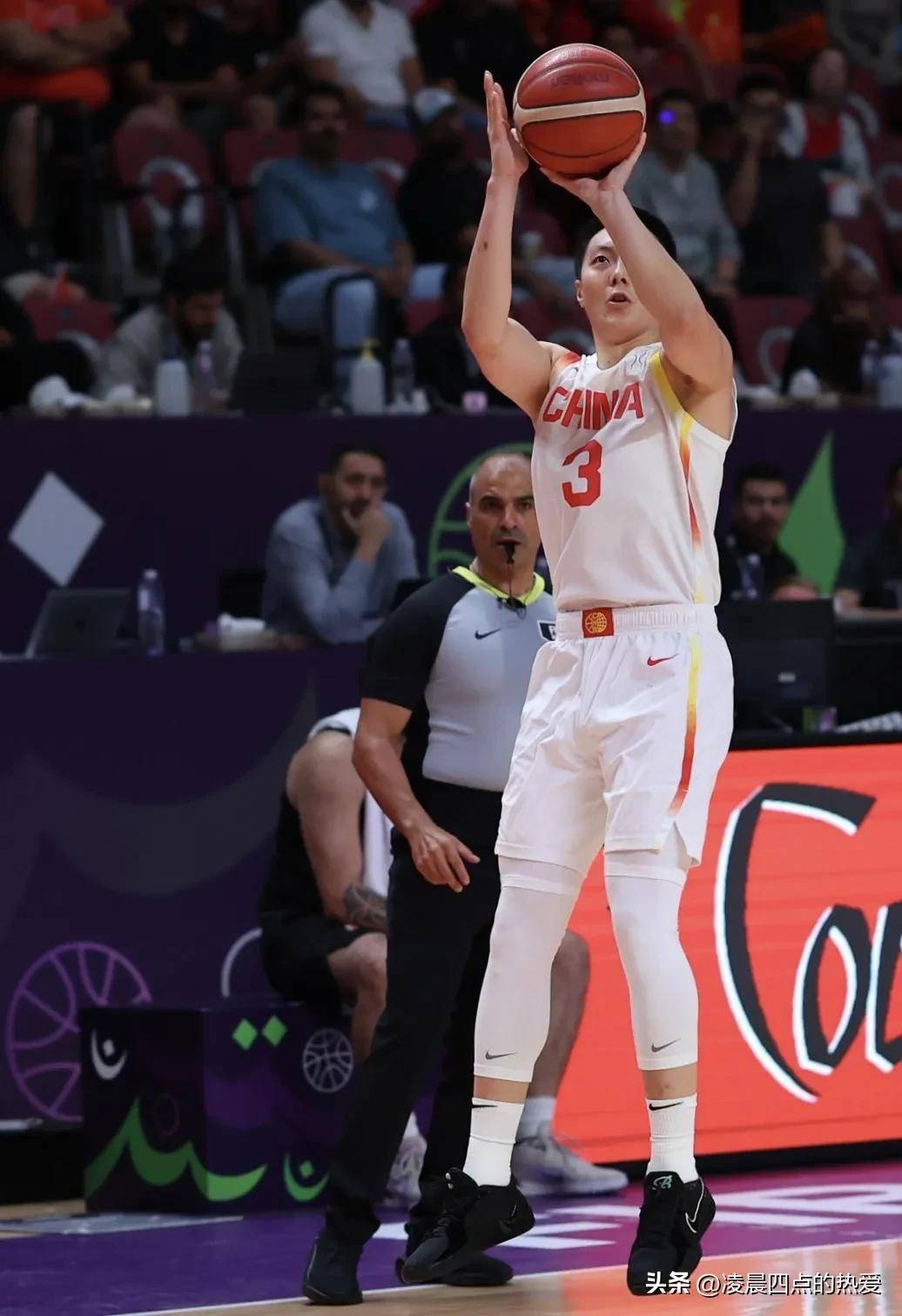 包含篮球传奇退役仪式感动球迷泪如雨下的词条