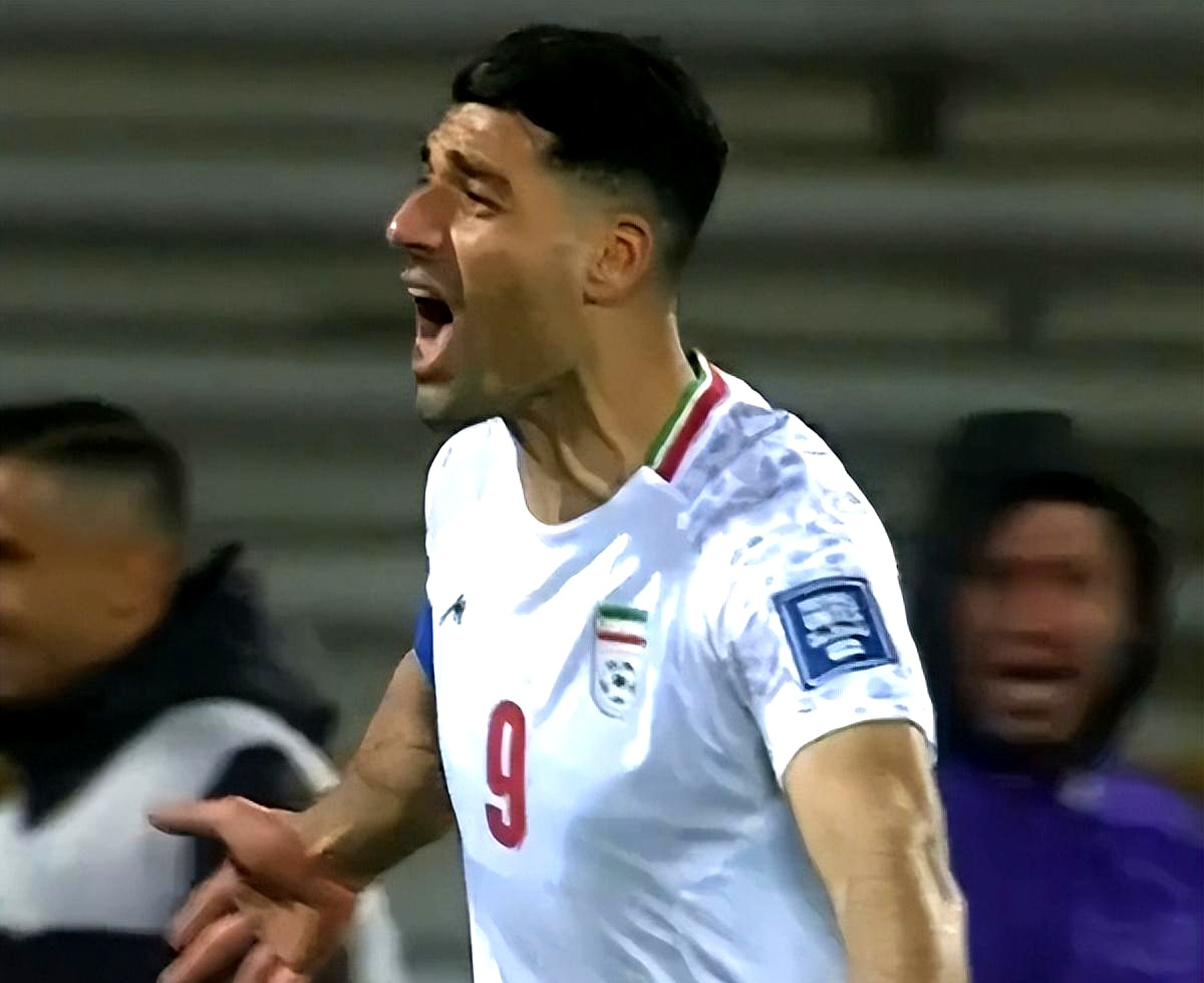 包含伊朗豪门力压对手,赢得关键胜利的词条 包含伊朗豪门力压对手,赢得关键胜利的词条