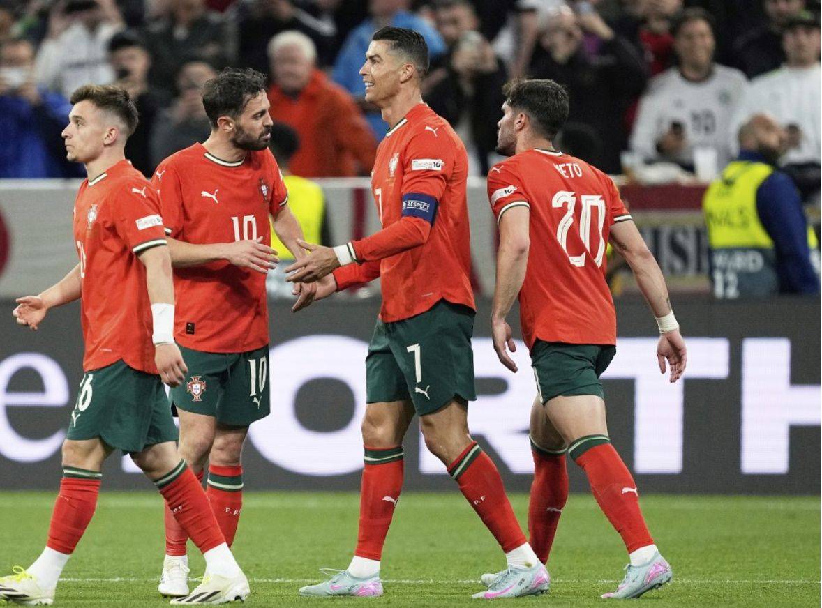 包含葡萄牙三球击败乌拉圭,法国悲剧晋级欧锦赛强!的词条 包含葡萄牙三球击败乌拉圭,法国悲剧晋级欧锦赛强!的词条