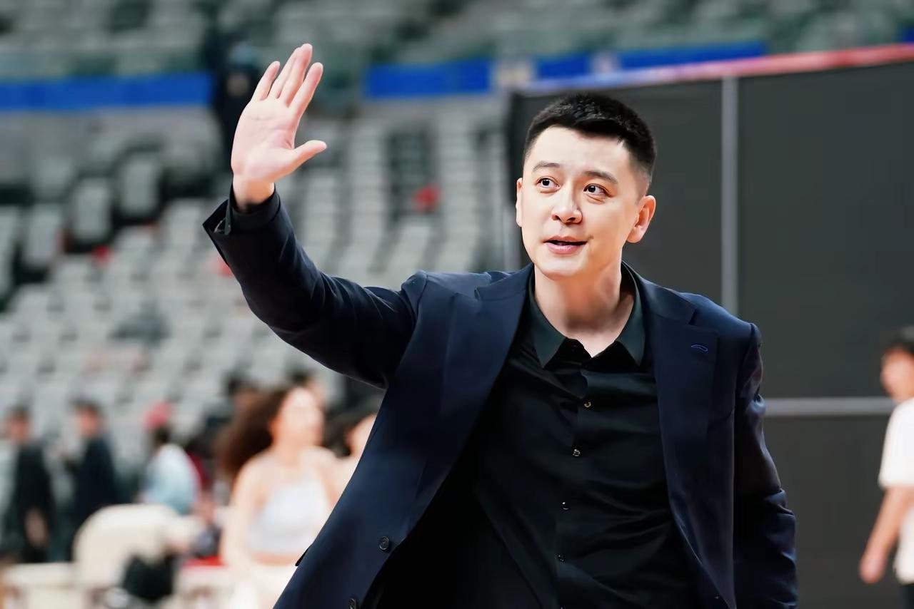 B体育体育登录-中国男篮主教练透露备战马刺策略，希望展现团队实力的简单介绍