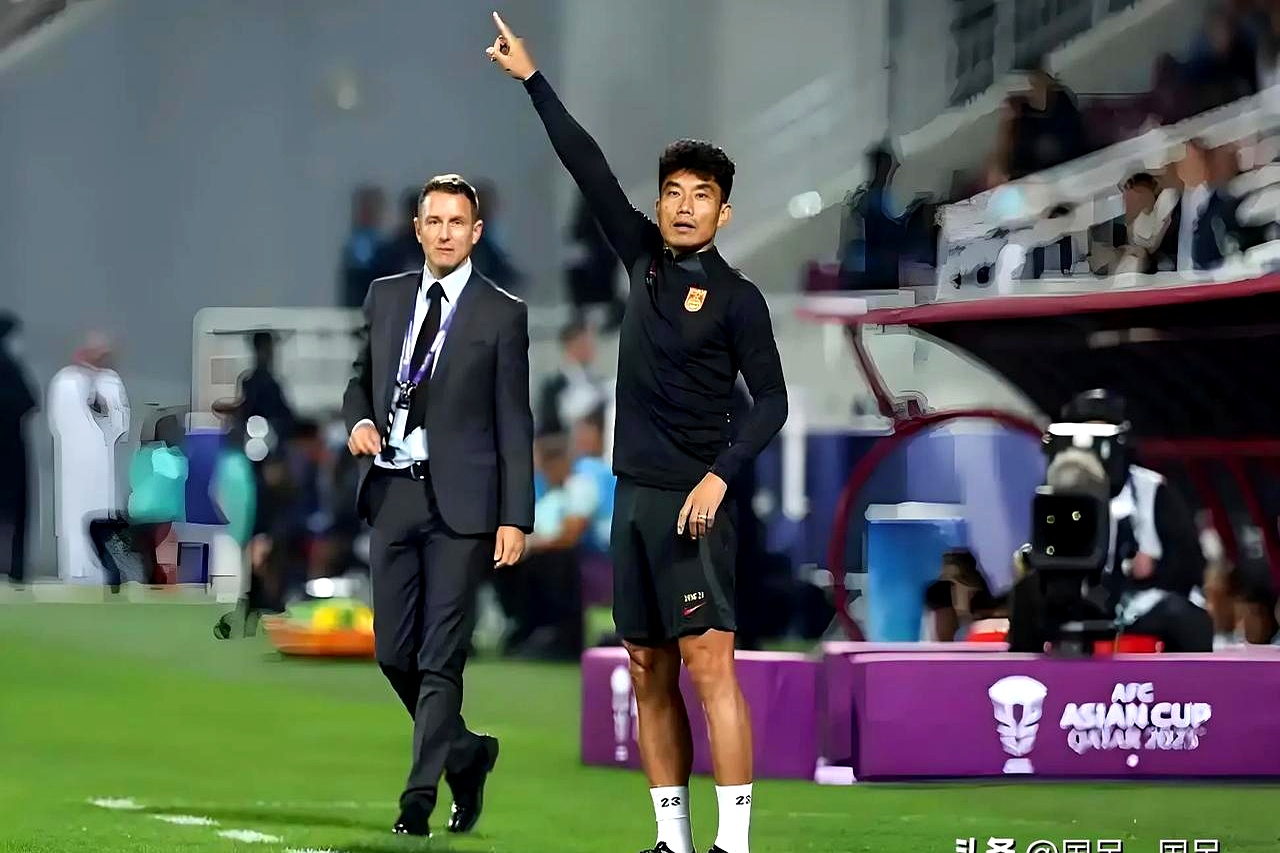 B体育体育视频-主教练力挺球员,队伍士气大增的简单介绍