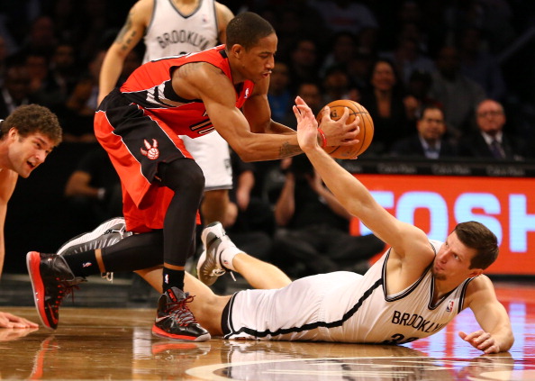 猛龙力克篮网,德罗赞神奇表现 猛龙力克篮网,德罗赞神奇表现