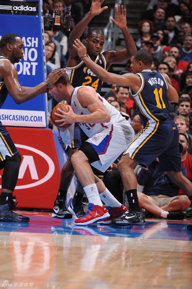 太阳逆转爵士，克劳福德发威18分